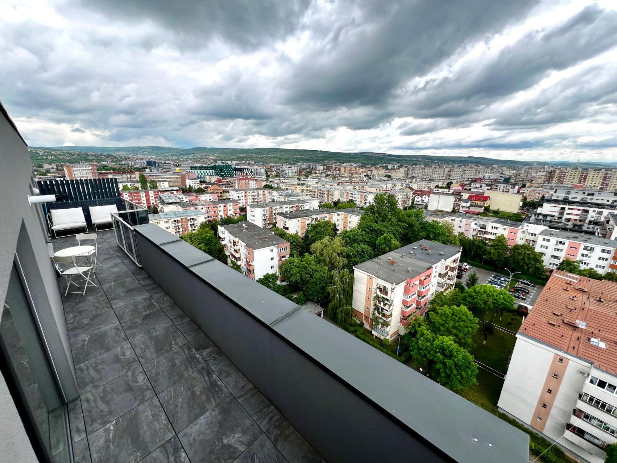 Penthouse By Brighter Apartment Cluj-Napoca Exterior foto